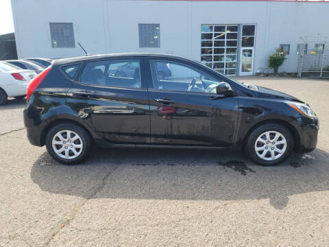 2012 Hyundai Accent GS