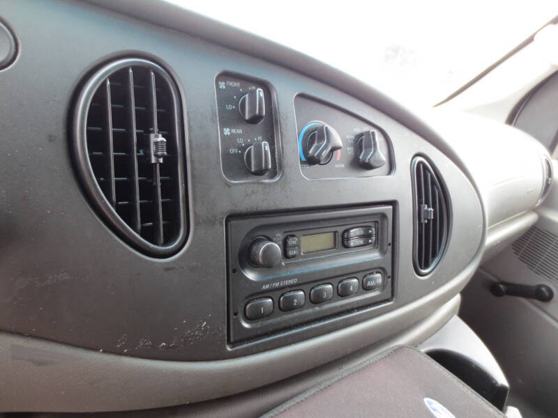 2008 Ford E-Series E-350 SD XL