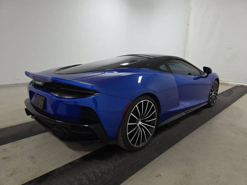 2021 McLaren GT