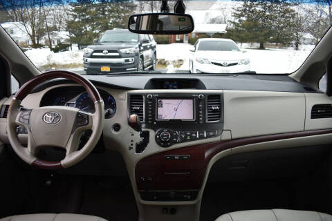 2013 Toyota Sienna Limited 7-Passenger