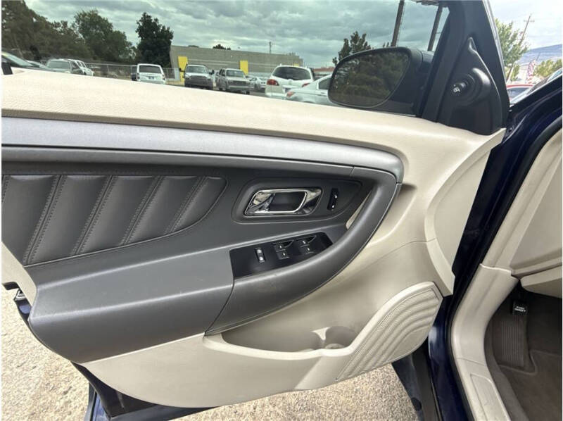 2011 Ford Taurus SEL