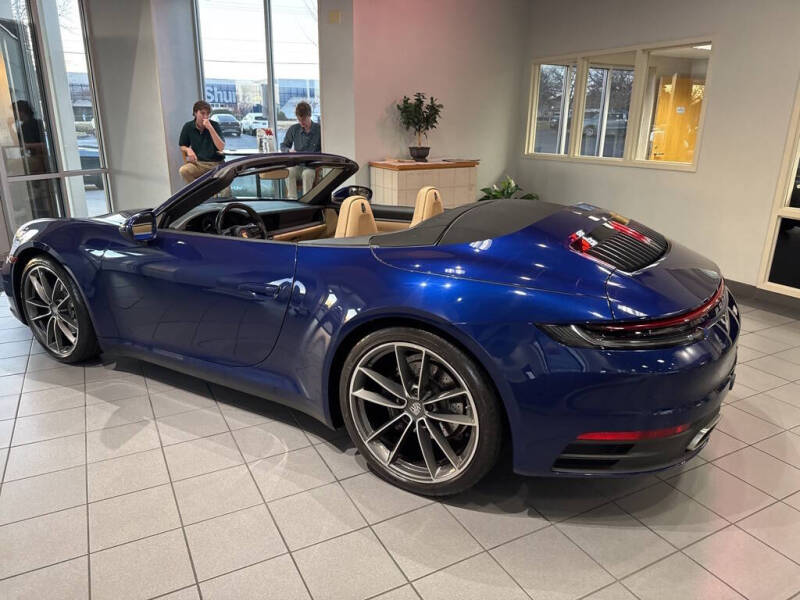 2020 Porsche 911 Carrera
