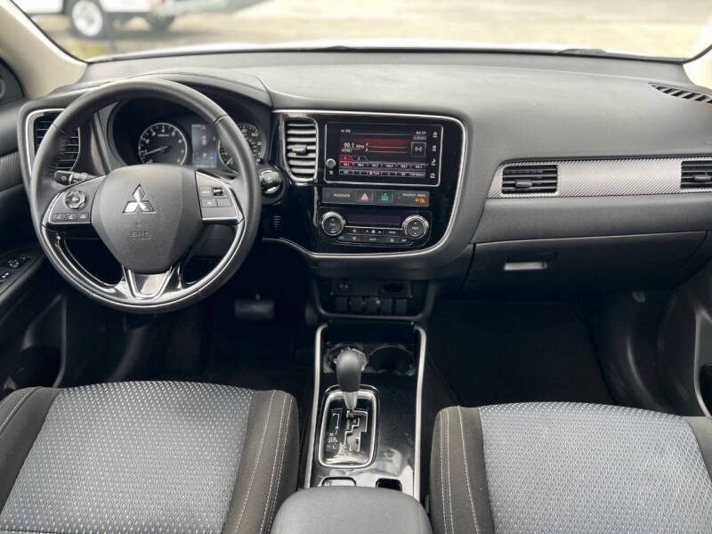 2017 Mitsubishi Outlander SEL