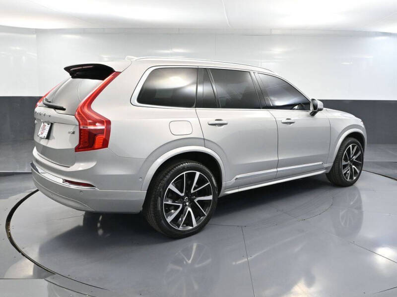2024 Volvo XC90 B5 Plus Bright Theme