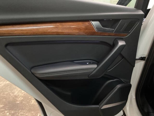 2023 Audi Q5 quattro Premium Plus 40 TFSI