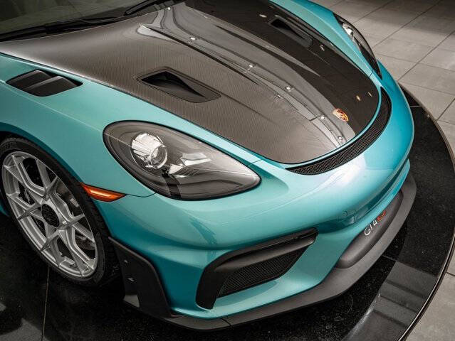 2024 Porsche 718 Cayman GT4 RS