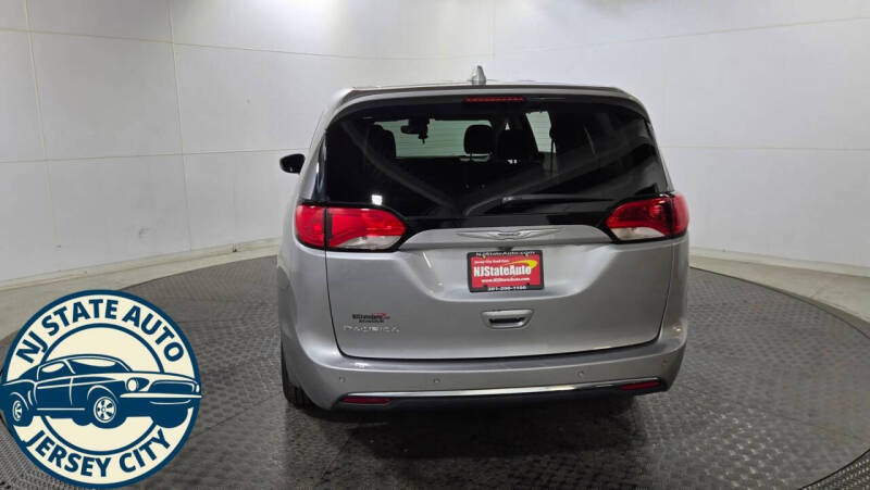 2019 Chrysler Pacifica Touring Plus