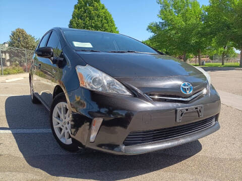 2012 Toyota Prius v Two
