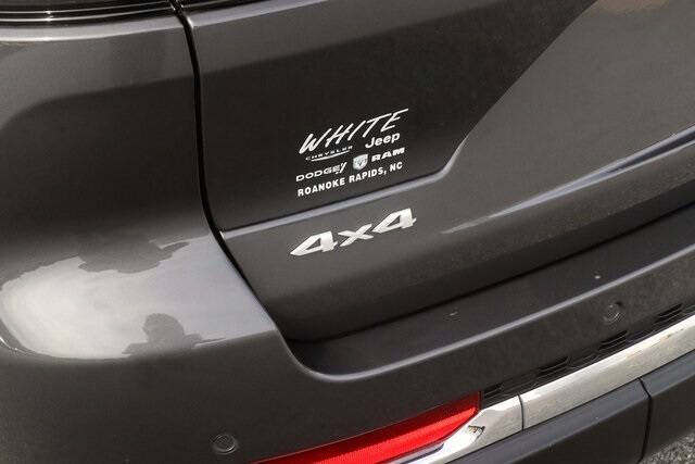 2024 Jeep Grand Cherokee Laredo