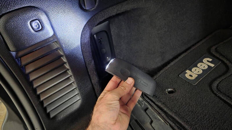 2013 Jeep Grand Cherokee Overland Summit