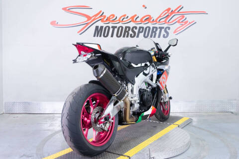 2016 Aprilia RSV4