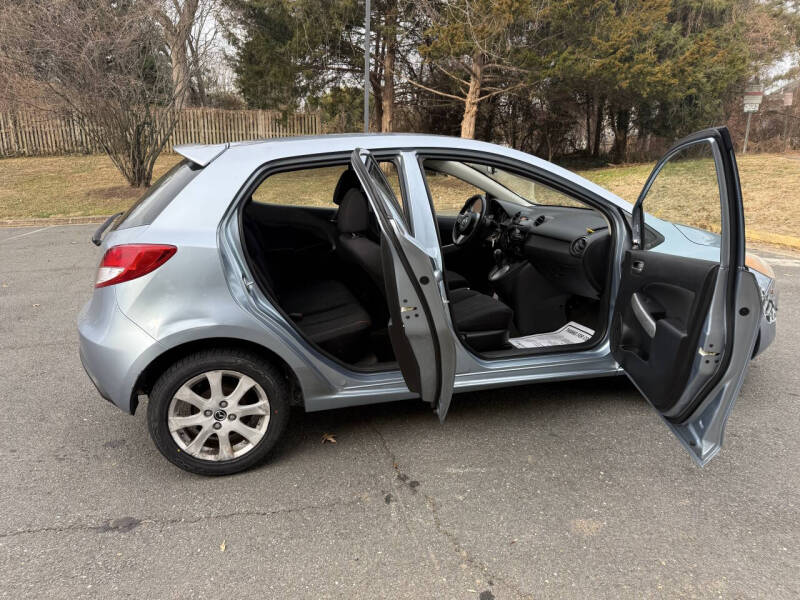 2013 Mazda MAZDA2 Touring