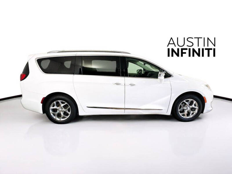 2019 Chrysler Pacifica Limited