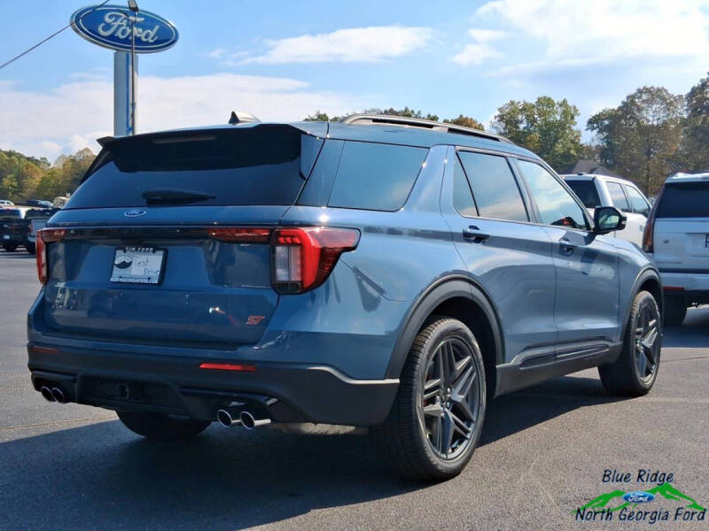 2025 Ford Explorer ST