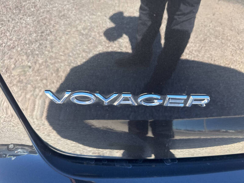2024 Chrysler Voyager LX