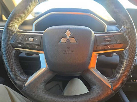 2023 Mitsubishi Outlander