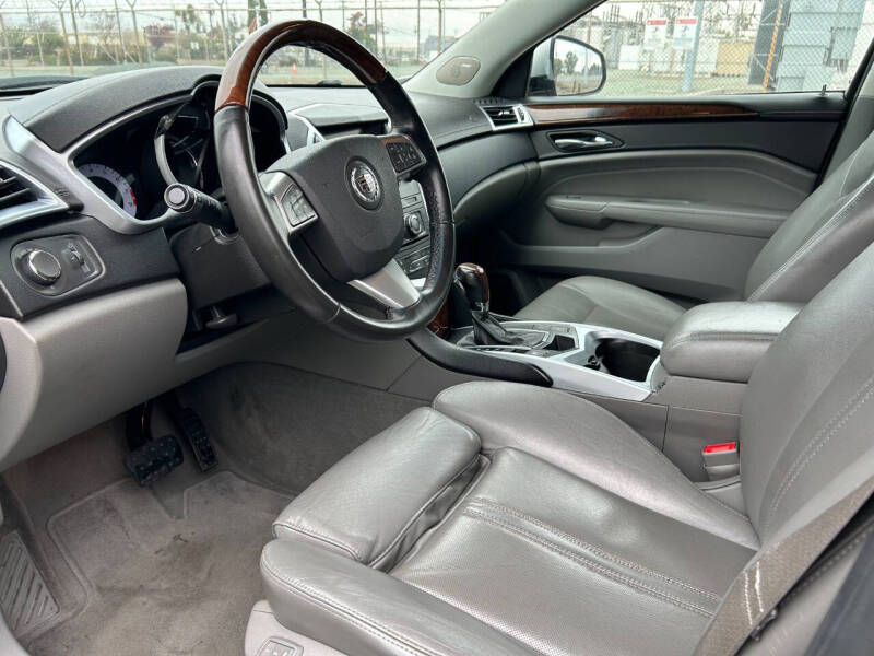 2011 Cadillac SRX Luxury Collection