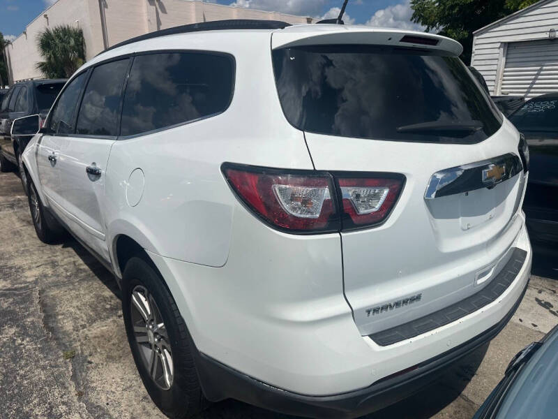 2017 Chevrolet Traverse LT