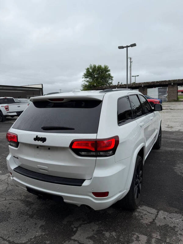 2020 Jeep Grand Cherokee Altitude