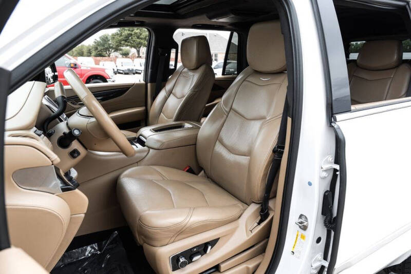 2019 Cadillac Escalade Platinum