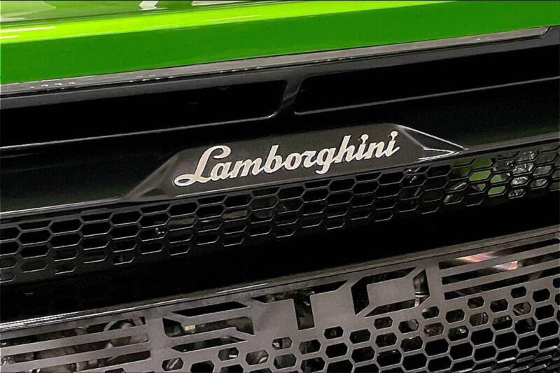 2022 Lamborghini Huracan STO