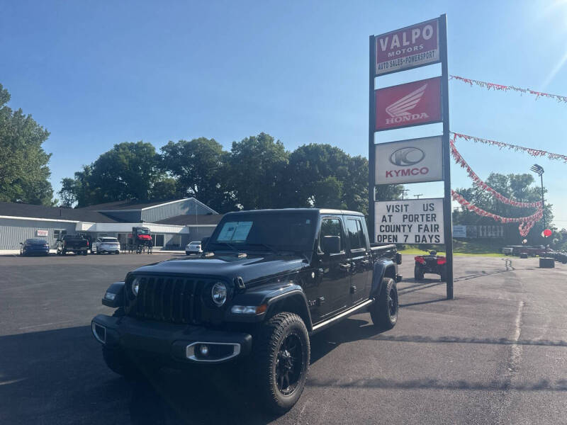 Used 2020 Jeep Gladiator Sport S with VIN 1C6HJTAGXLL192440 for sale in Valparaiso, IN