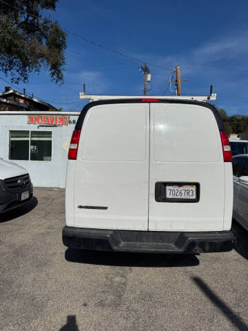 2023 Chevrolet Express 2500