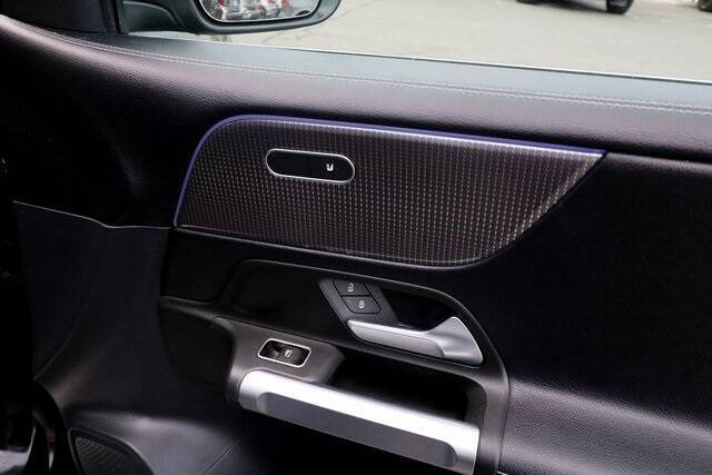 2022 Mercedes-Benz GLB GLB 250 4MATIC