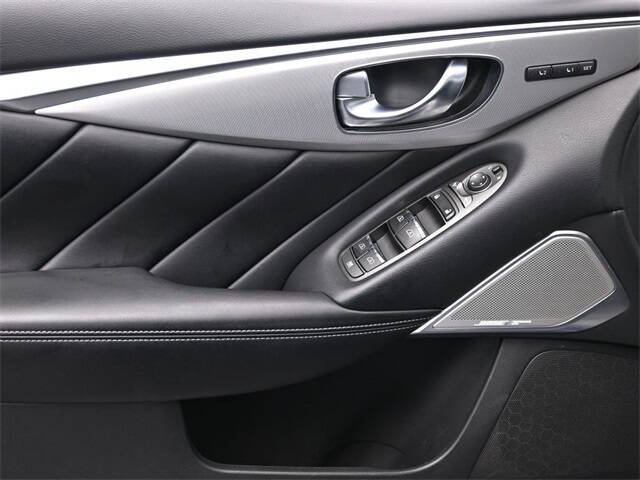 2022 Infiniti Q50 Luxe