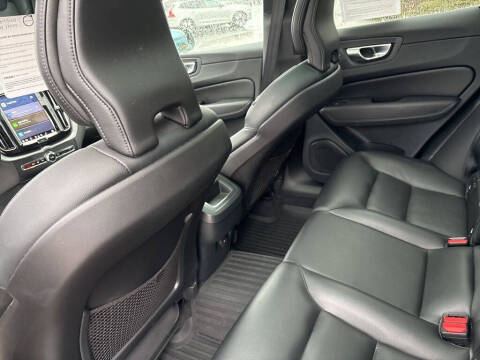 2023 Volvo XC60 B5 Core