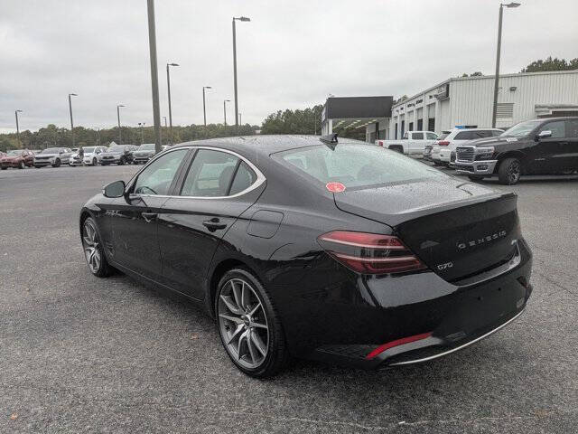 2023 Genesis G70