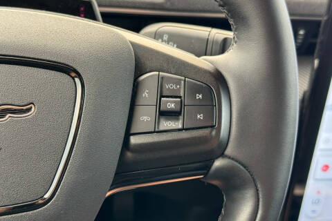 2025 Ford Mustang Mach-E Select
