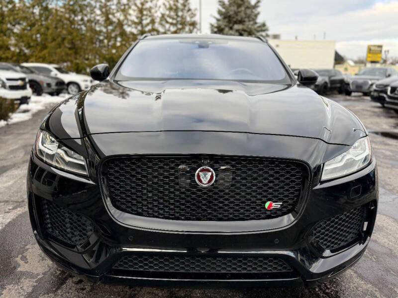 2019 Jaguar F-PACE S