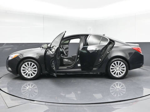 2013 Buick Regal Premium 1