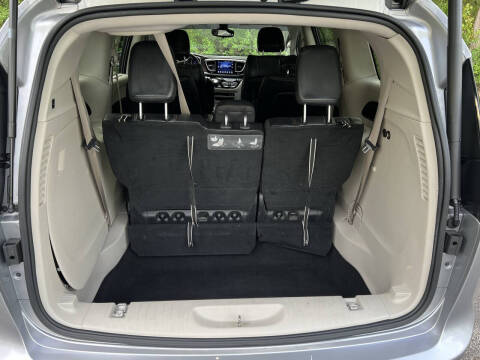 2017 Chrysler Pacifica Touring Plus