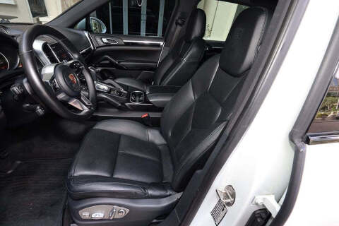 2018 Porsche Cayenne Platinum Edition