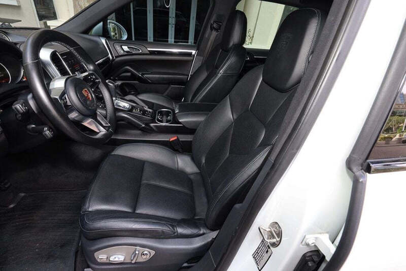 2018 Porsche Cayenne Platinum Edition