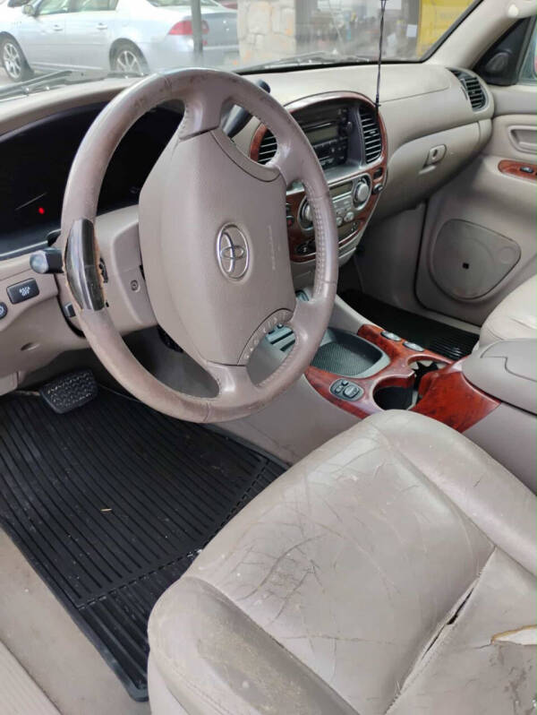 2005 Toyota Sequoia Limited