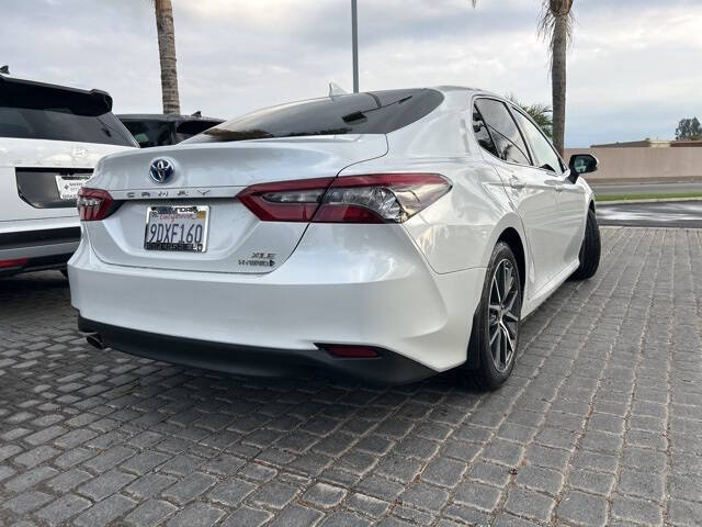 2023 Toyota Camry Hybrid XLE