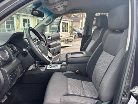 2016 Toyota Tundra SR5