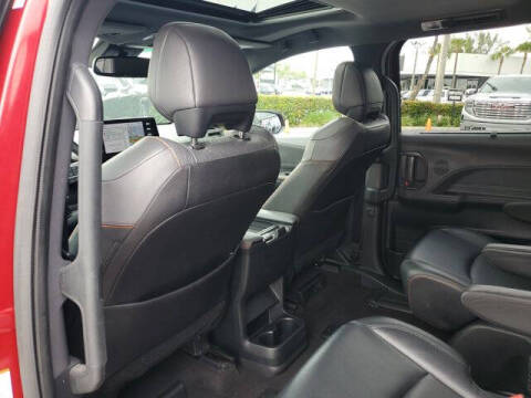 2022 Toyota Sienna XSE 7-Passenger