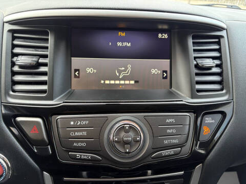 2020 Nissan Pathfinder SV