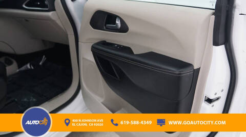 2024 Chrysler Pacifica Touring L