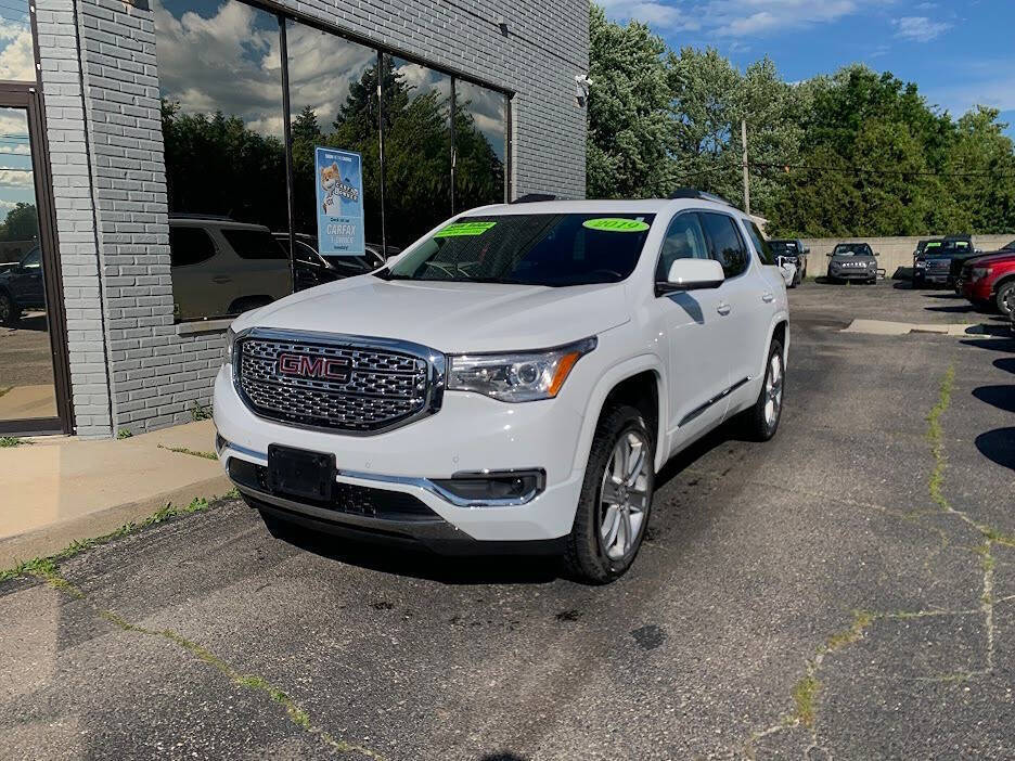 White 2019 GMC Acadia Denali 4x4 Denali 4dr SUV 2