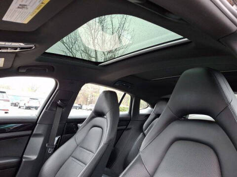 2019 Porsche Panamera 4