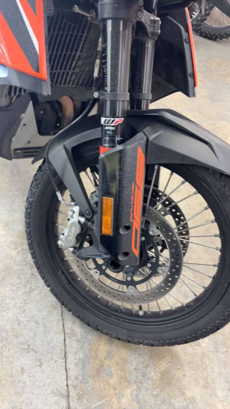 2022 KTM 890 Adventure