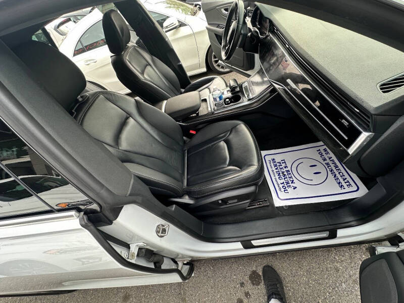 2019 Audi Q8 quattro Premium 55 TFSI