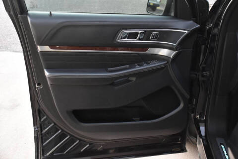 2019 Ford Explorer Platinum