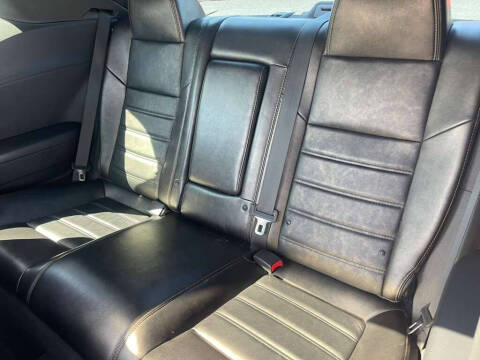 2014 Dodge Challenger SXT