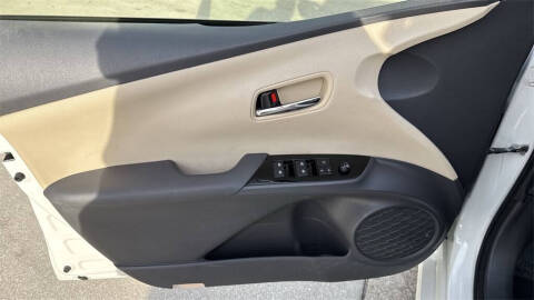 2016 Toyota Prius Two